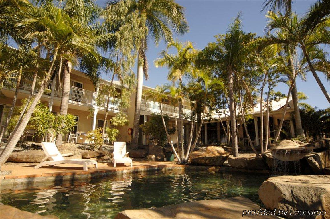 Colonial Palms Motor Inn Airlie Beach Bagian luar foto